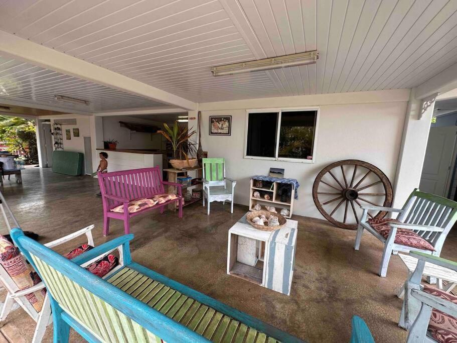 Meri Lodge Huahine Fare Exterior photo